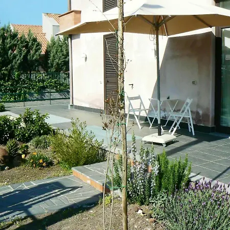 Cosy Studio In The Heart Of 30 M² With Parking Included *