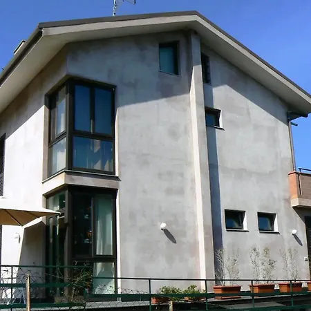 Cosy Studio In The Heart Of 30 M² With Parking Included *